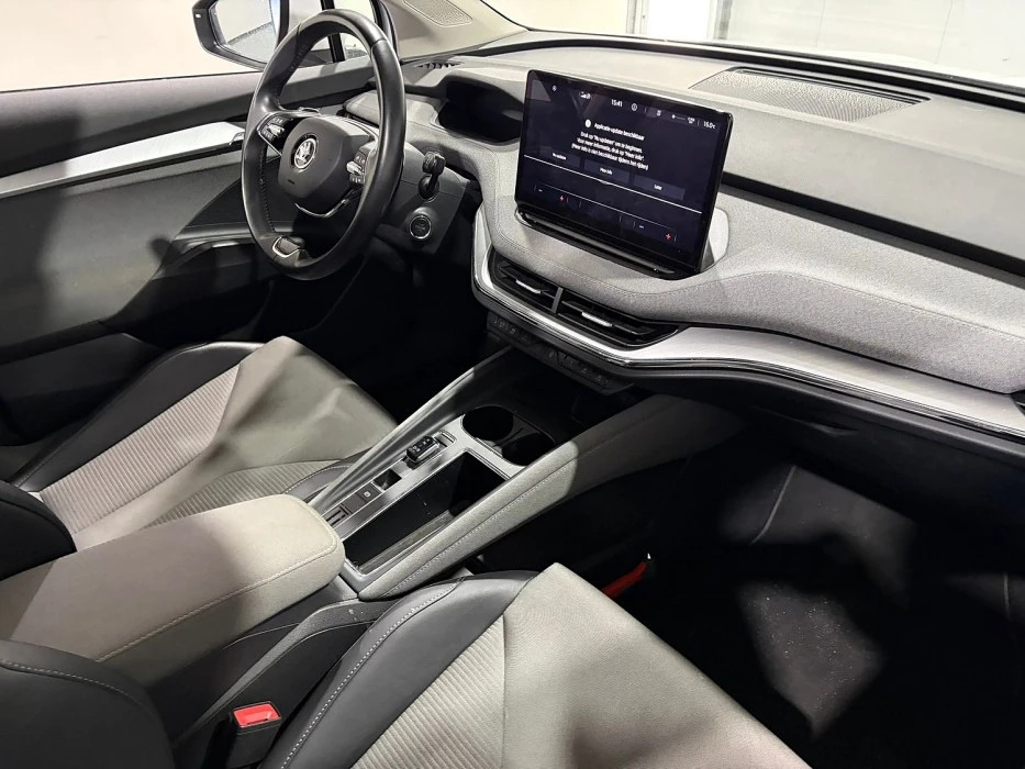 Skoda Enyaq IV80 82KW SOH 93% ПРОБЕГ 535КМ., снимка 8 - Автомобили и джипове - 54635612
