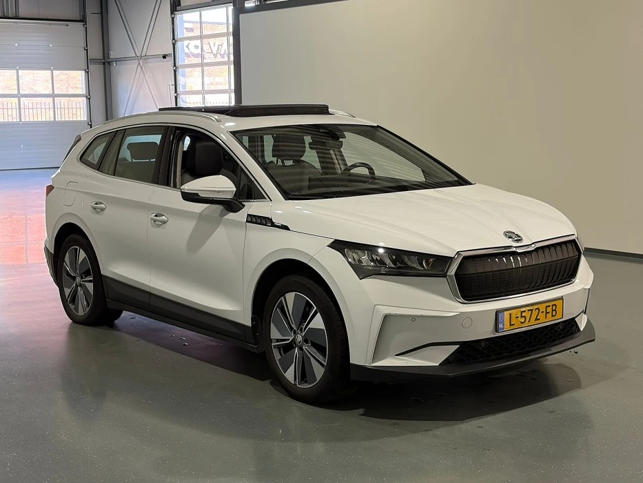 Skoda Enyaq IV80 82KW SOH 93% ПРОБЕГ 535КМ., снимка 3 - Автомобили и джипове - 54635612