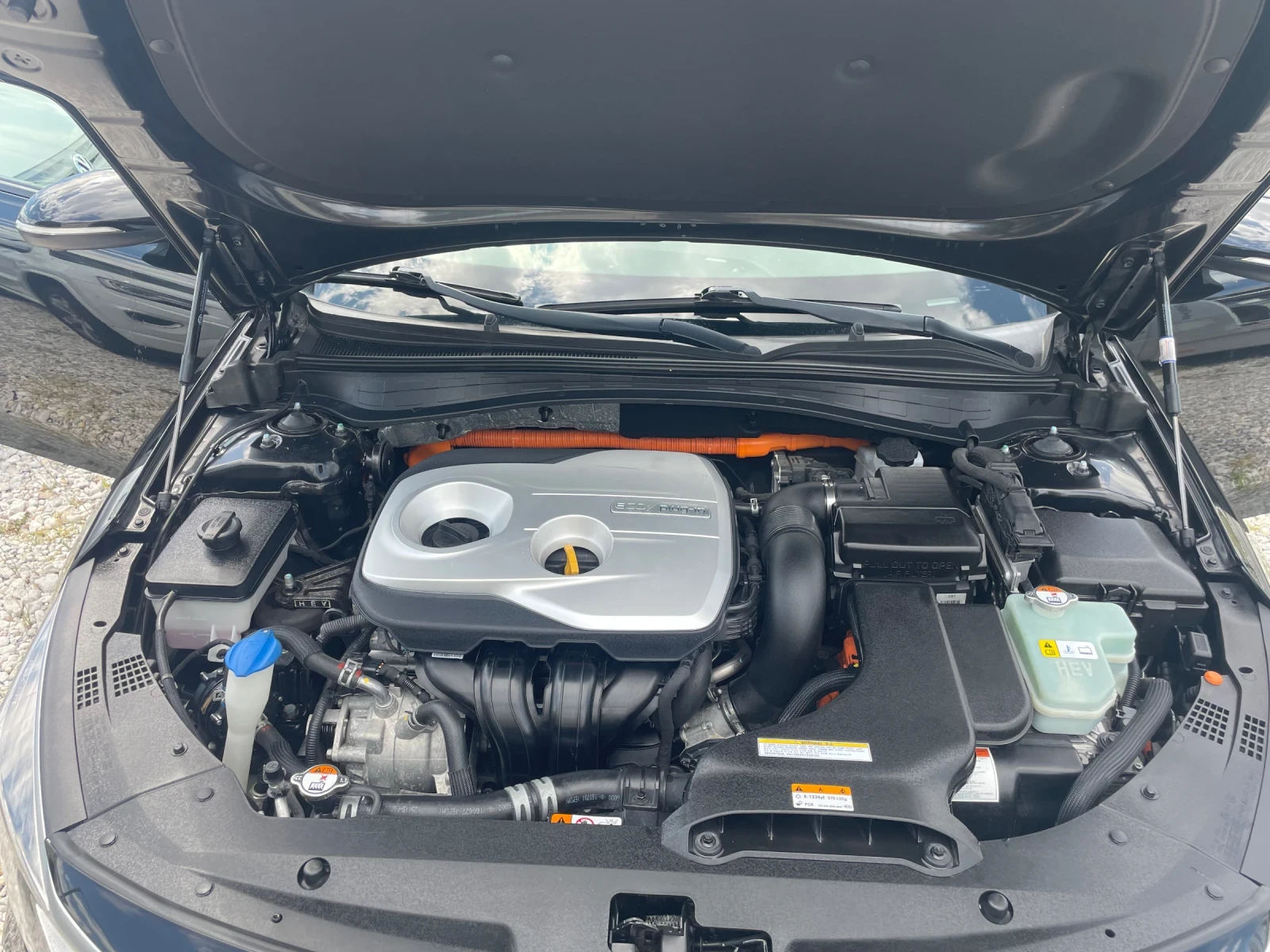 Kia Optima 2.0 Plug-in хибрид 205к.с., снимка 16 - Автомобили и джипове - 54750941