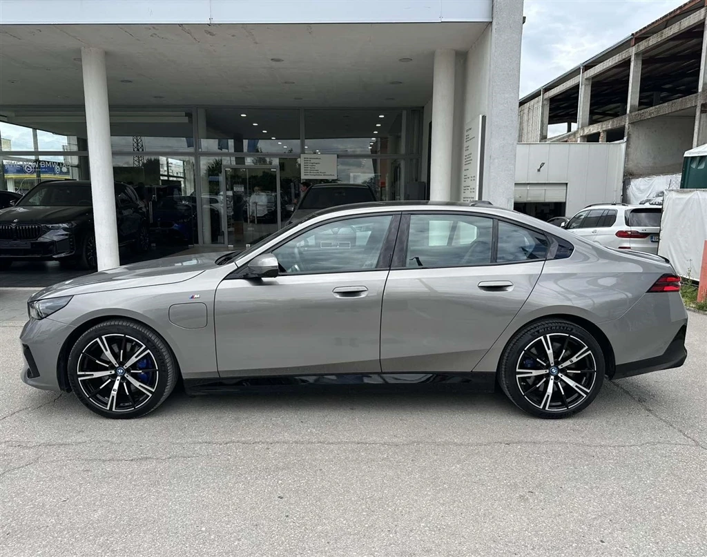 BMW 550 xDrive Sedan | Mobile.bg � ����������� 3