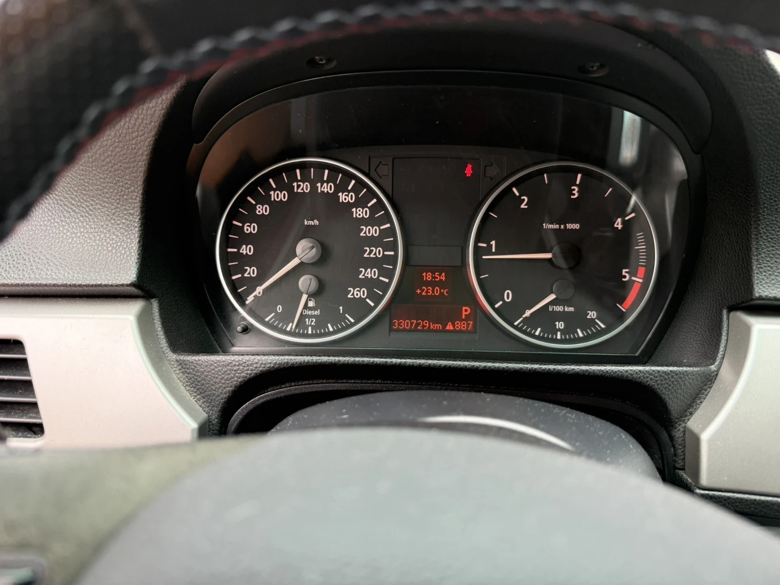BMW 320 2.0, снимка 13 - Автомобили и джипове - 54806264