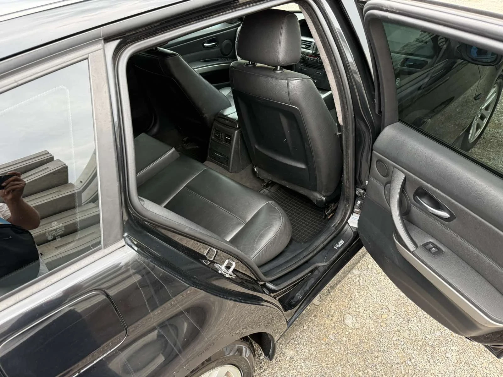BMW 320 2.0, снимка 16 - Автомобили и джипове - 54806264