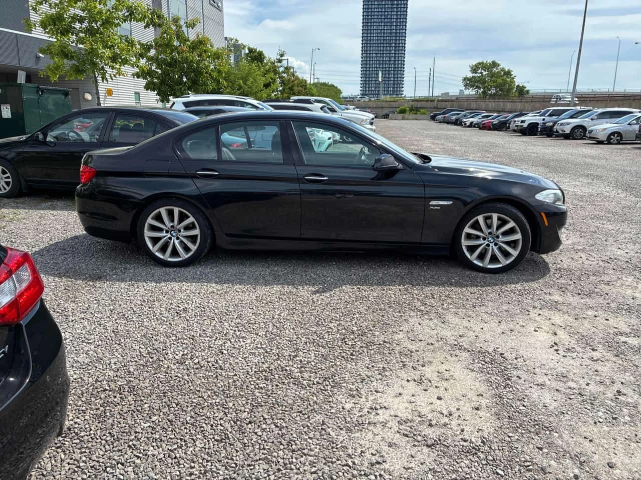 BMW 535 * xDrive * CARFAX * 2 КЛЮЧА * KEYLESS * ПОДГРЕВ * , снимка 3 - Автомобили и джипове - 55061479