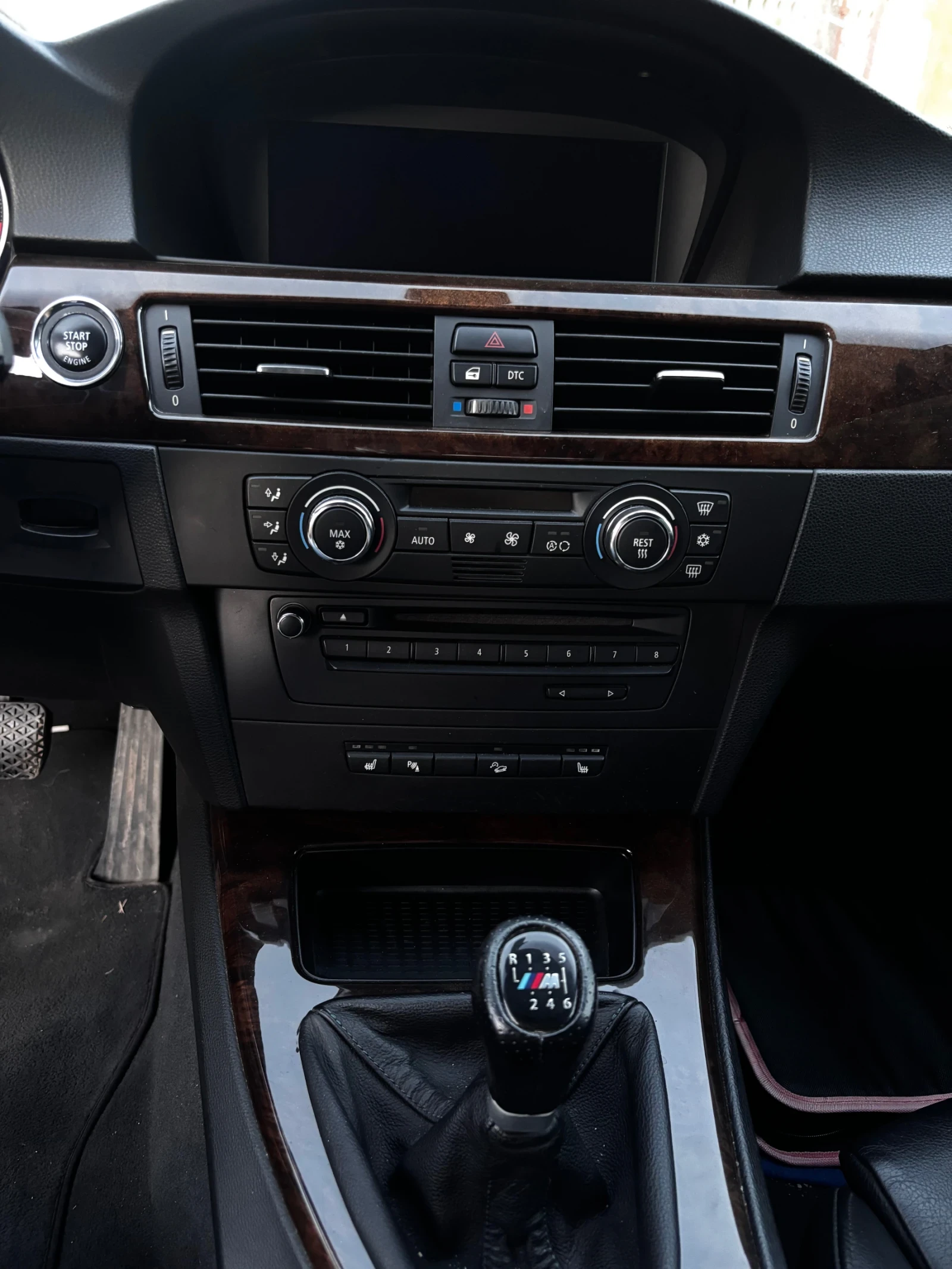 BMW 320, снимка 9 - Автомобили и джипове - 55192261
