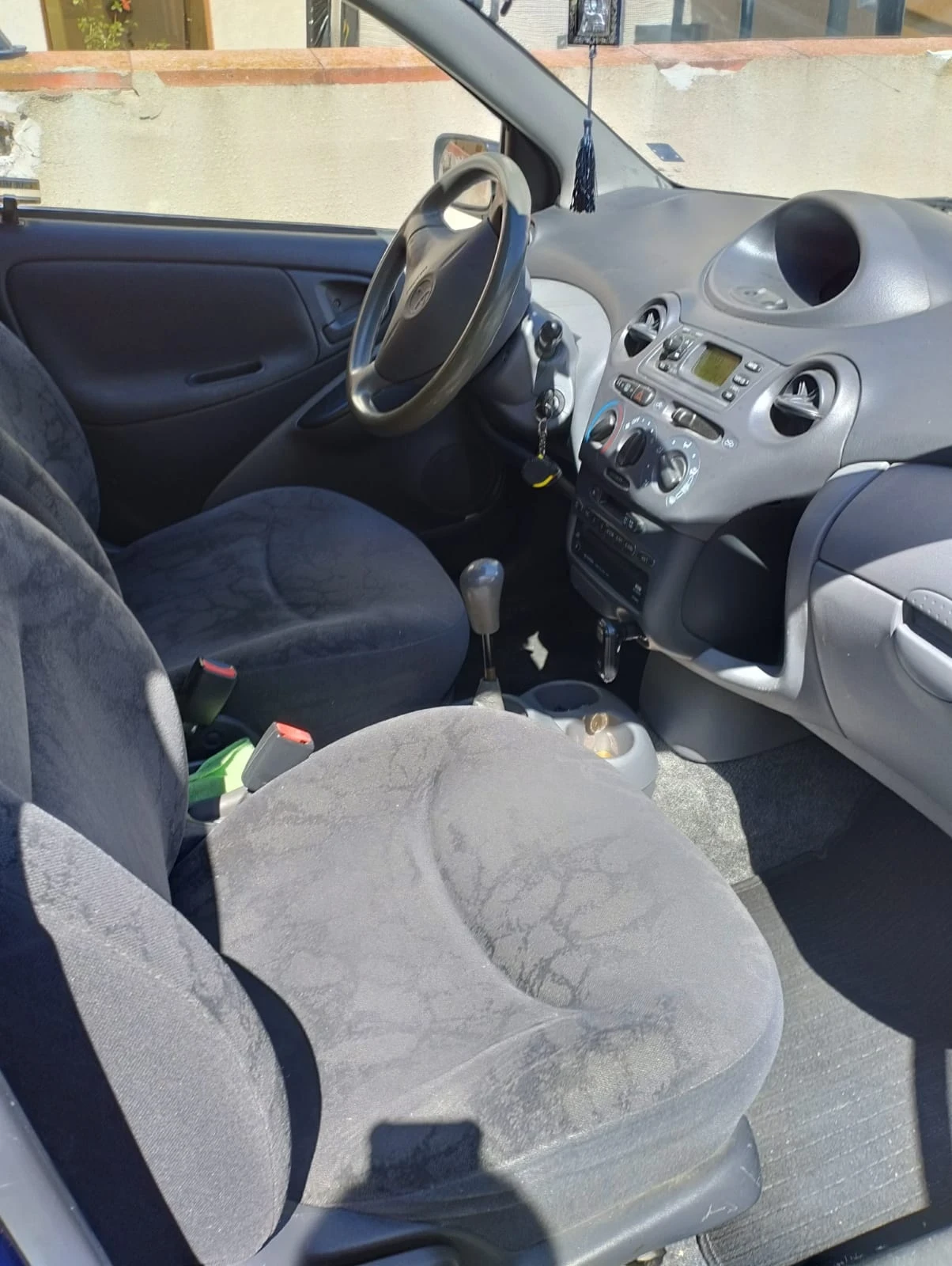 Toyota Yaris Много подържана ! Без забележи!, снимка 5 - Автомобили и джипове - 55505258