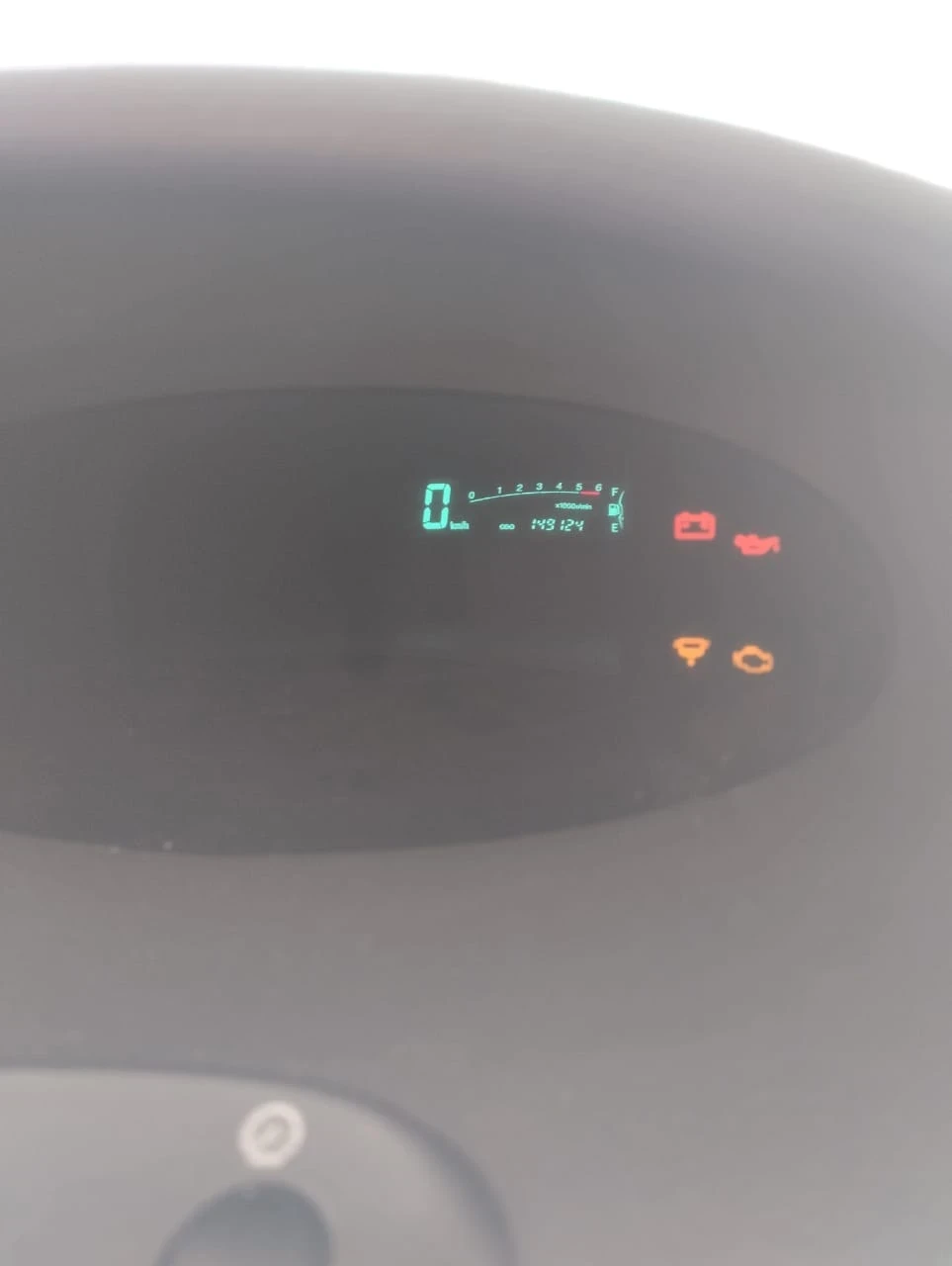 Toyota Yaris Много подържана ! Без забележи!, снимка 9 - Автомобили и джипове - 55505258