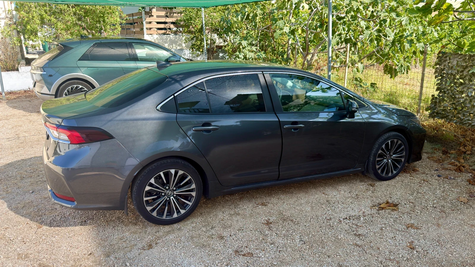 Toyota Corolla 1.5 Executive Plus 27 370 км, снимка 10 - Автомобили и джипове - 55817862