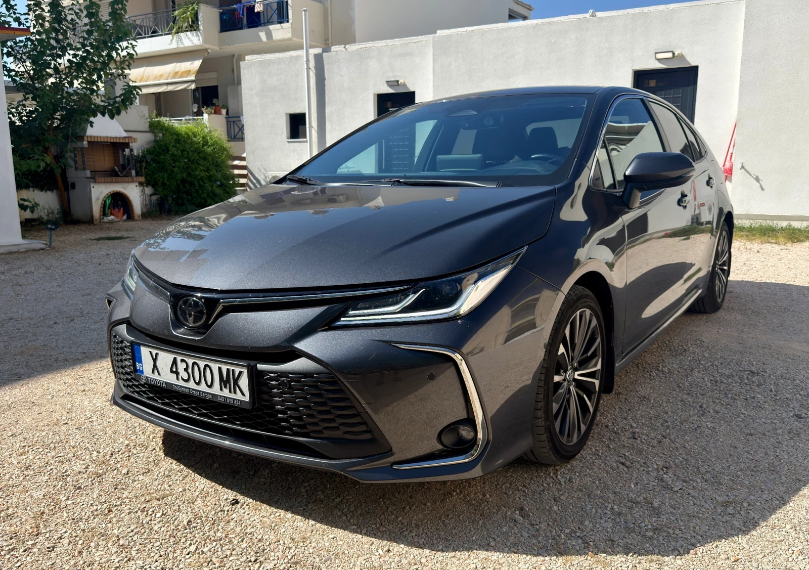 Toyota Corolla 1.5 Executive Plus 27 370 км