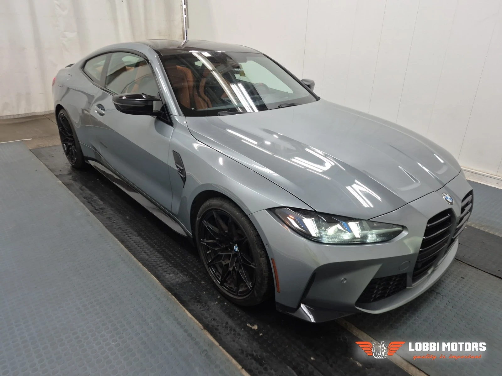 BMW M4, снимка 2 - Автомобили и джипове - 56103958