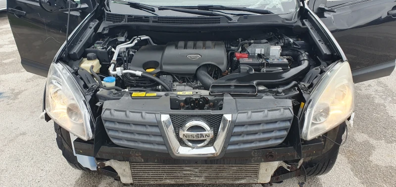 Nissan Qashqai 2.0DCI 4X4 AUTOMAT , снимка 11 - Автомобили и джипове - 47469912