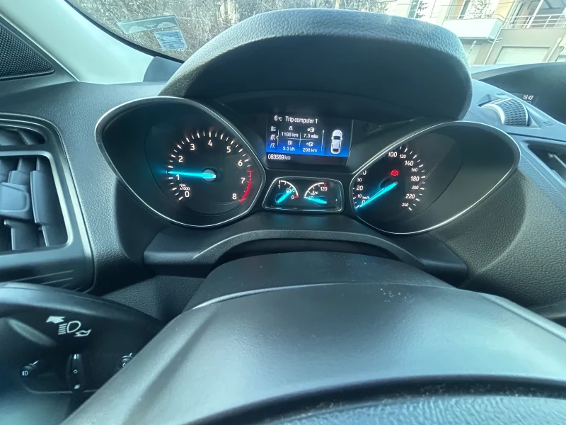 Ford Kuga 1.5 EcoBoost, снимка 10 - Автомобили и джипове - 48731042