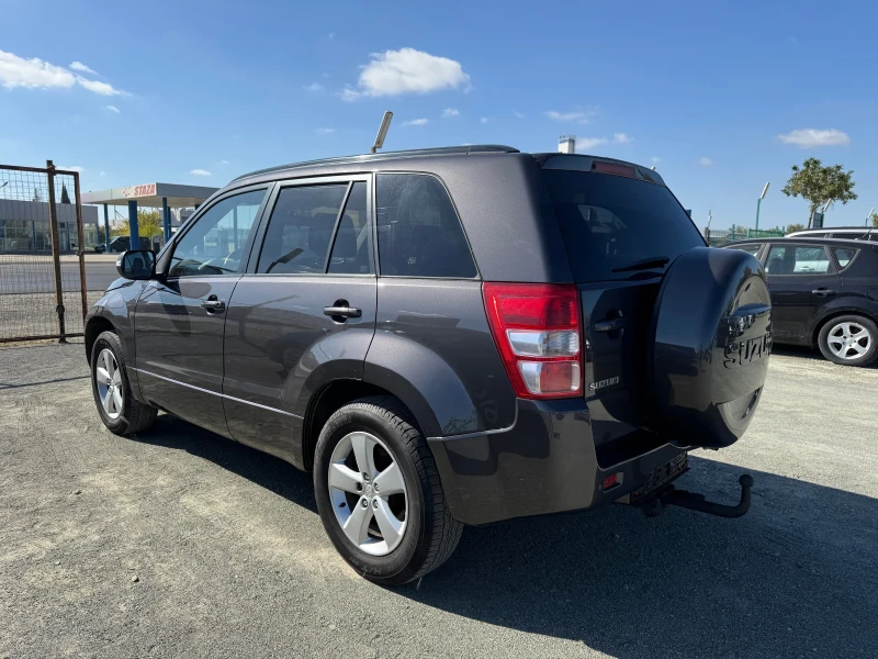 Suzuki Grand vitara 2.4i 4x4, снимка 4 - Автомобили и джипове - 51805647