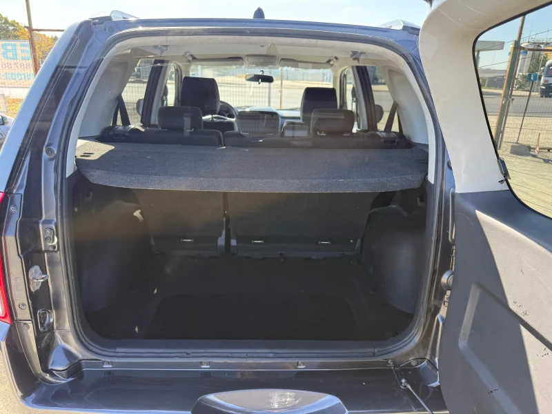 Suzuki Grand vitara 2.4i 4x4, снимка 13 - Автомобили и джипове - 51805647