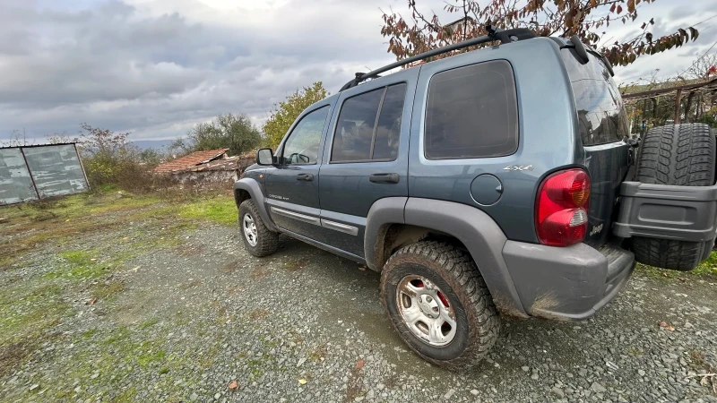 Jeep Cherokee Kj sport, снимка 5 - Автомобили и джипове - 52891308