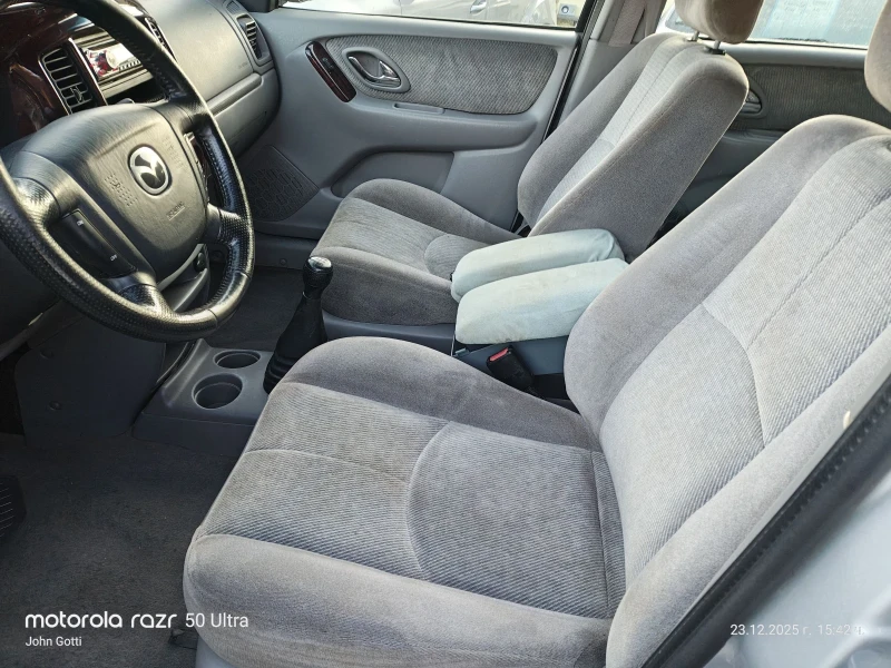 Mazda Tribute 2.0i 4+ 4 klimatik 124 k.c., снимка 11 - Автомобили и джипове - 52875953