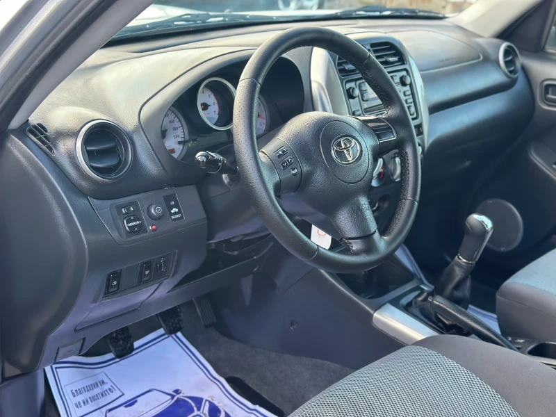 Toyota Rav4 2.0 D4d * ITALY, снимка 12 - Автомобили и джипове - 53408363