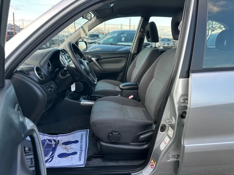 Toyota Rav4 2.0 D4d * ITALY, снимка 11 - Автомобили и джипове - 53408363