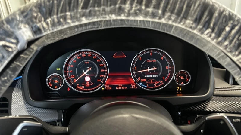 BMW X6 M50D, снимка 17 - Автомобили и джипове - 53536213