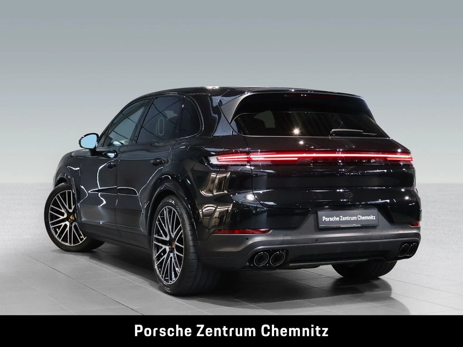 Porsche Cayenne E-Hybrid - изображение 6
