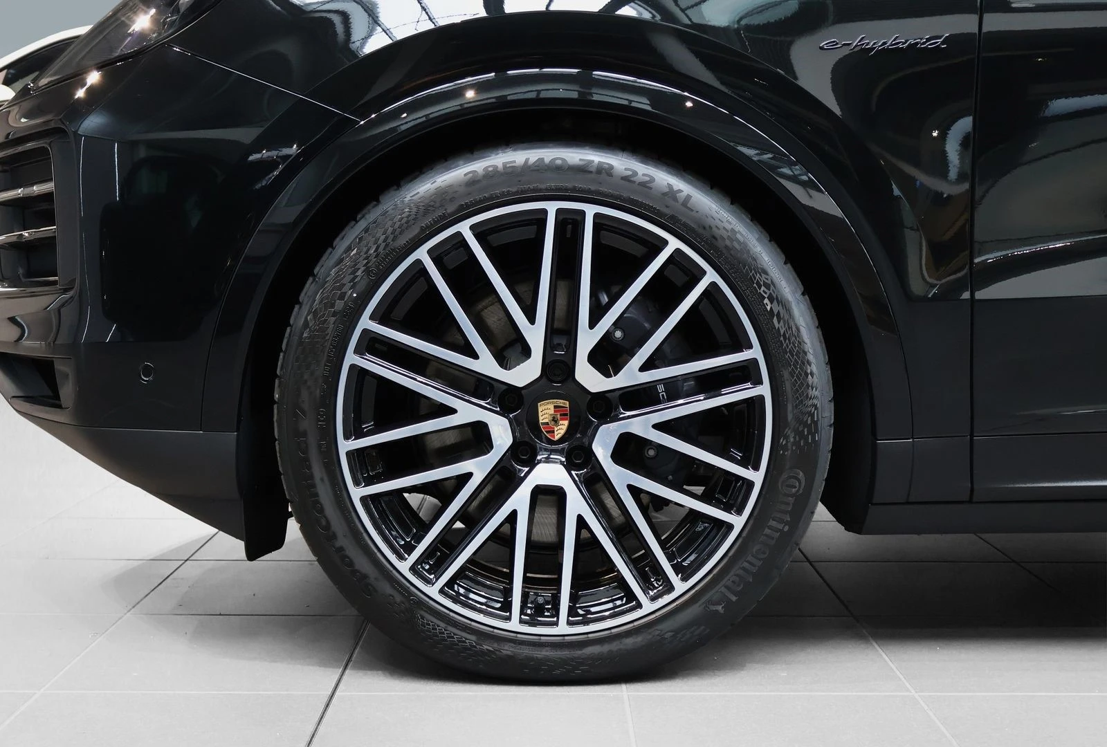 Porsche Cayenne E-Hybrid - изображение 8