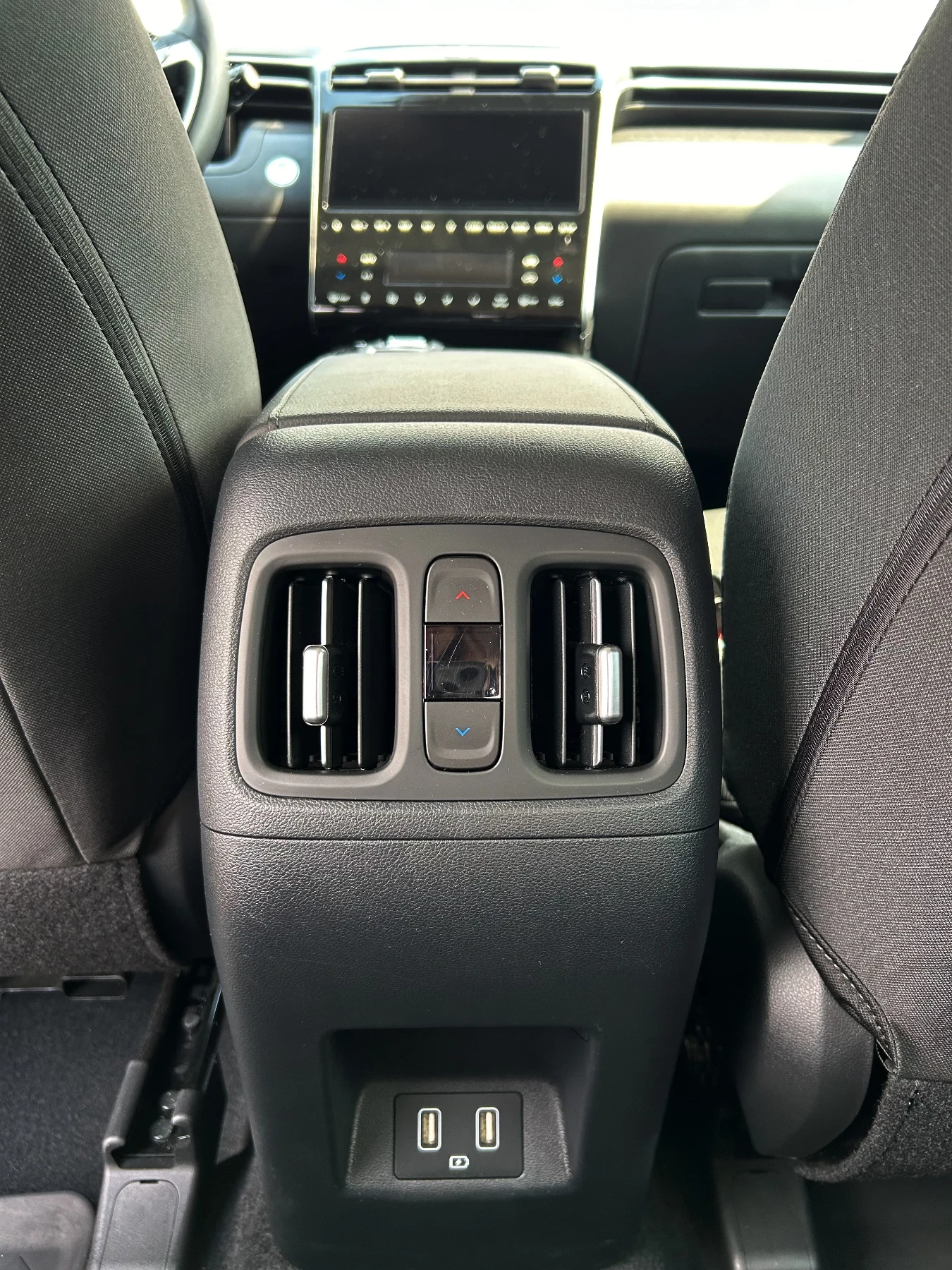 Hyundai Tucson NX4, Exclusive 1.6 T-GDI - изображение 10
