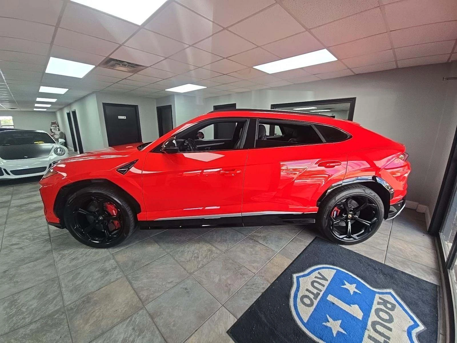 Lamborghini Urus * АвтоКредит*  - изображение 3