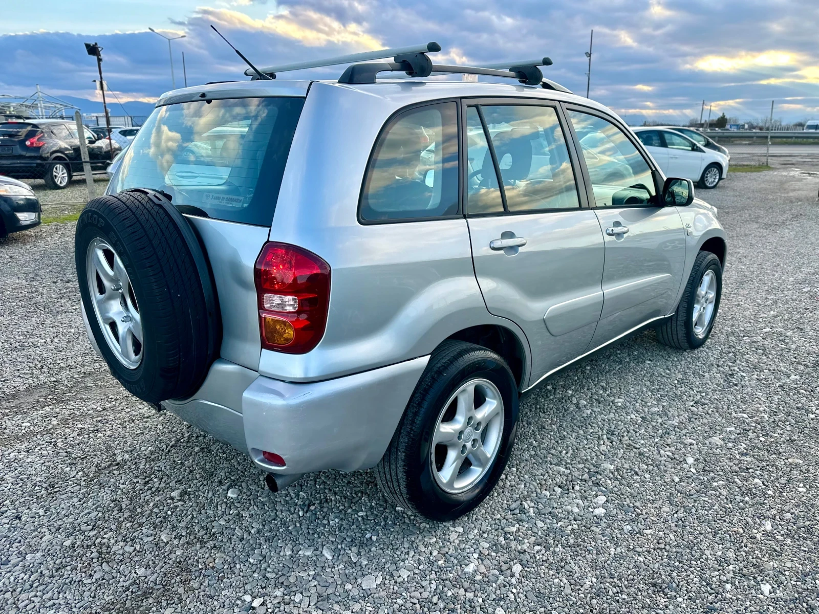 Toyota Rav4 2.0 D4d * ITALY - изображение 4