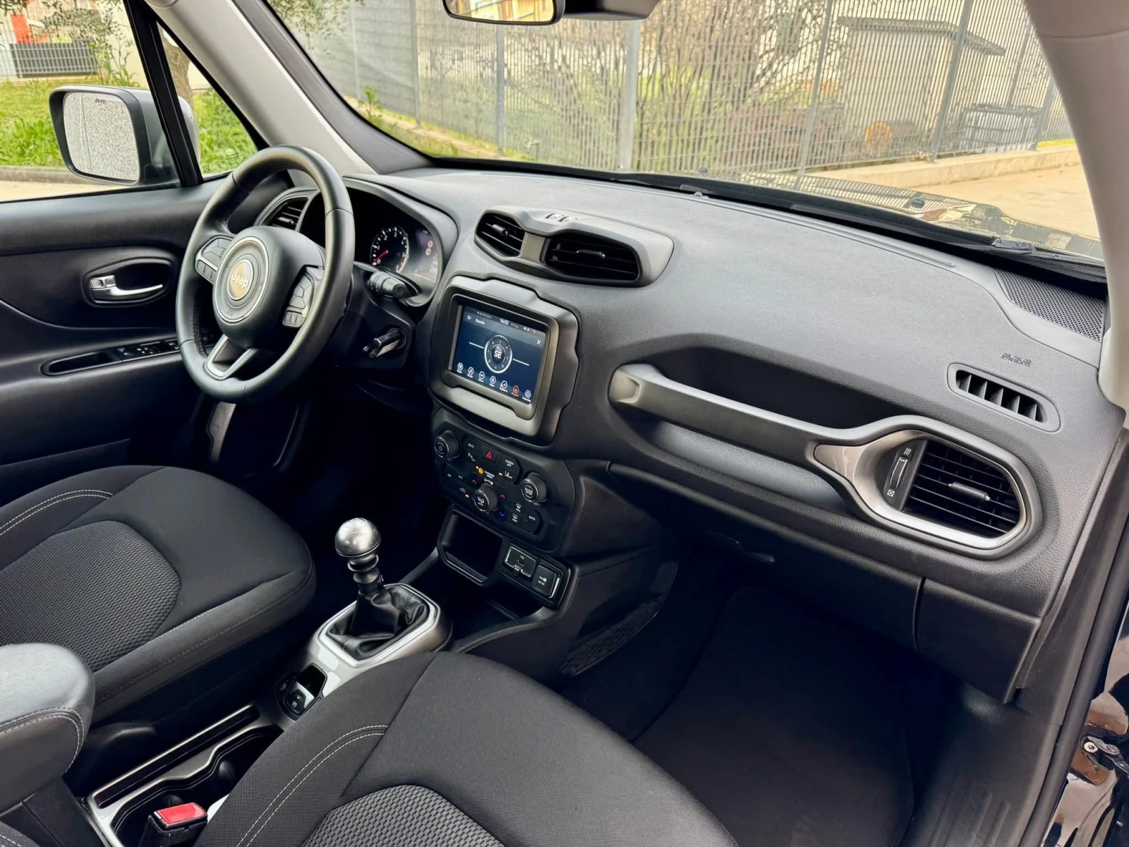 Jeep Renegade  - изображение 4