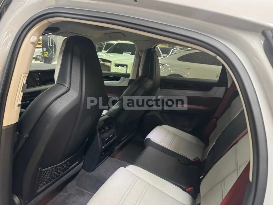 Porsche Cayenne COUPE* PEARL GRAY* DISTR, снимка 10 - Автомобили и джипове - 54247561