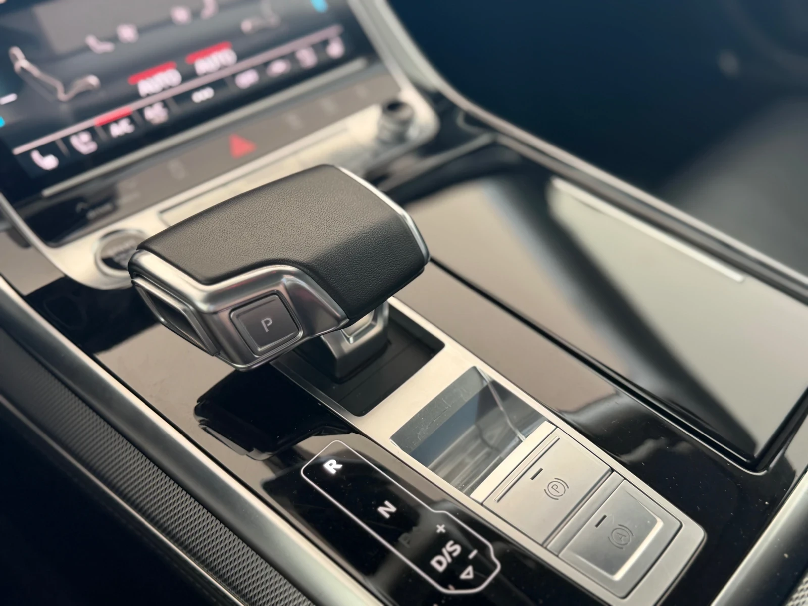 Audi Q8 55 TFSI 250kw Quattro  | Mobile.bg � ����������� 10