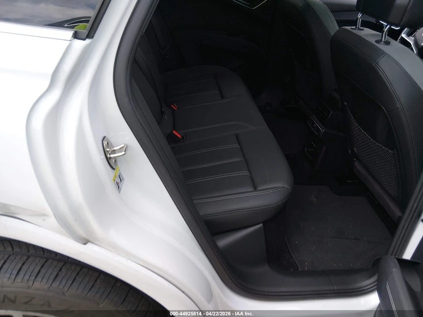 Audi Q4 E-Tron Premium Plus 40 Rwd, снимка 8 - Автомобили и джипове - 54664185