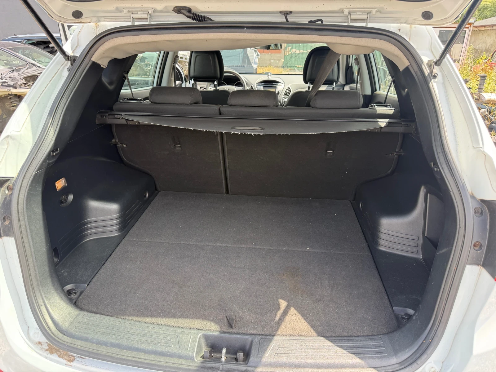 Hyundai IX35 1.7 crdi 116кс, снимка 8 - Автомобили и джипове - 55134396