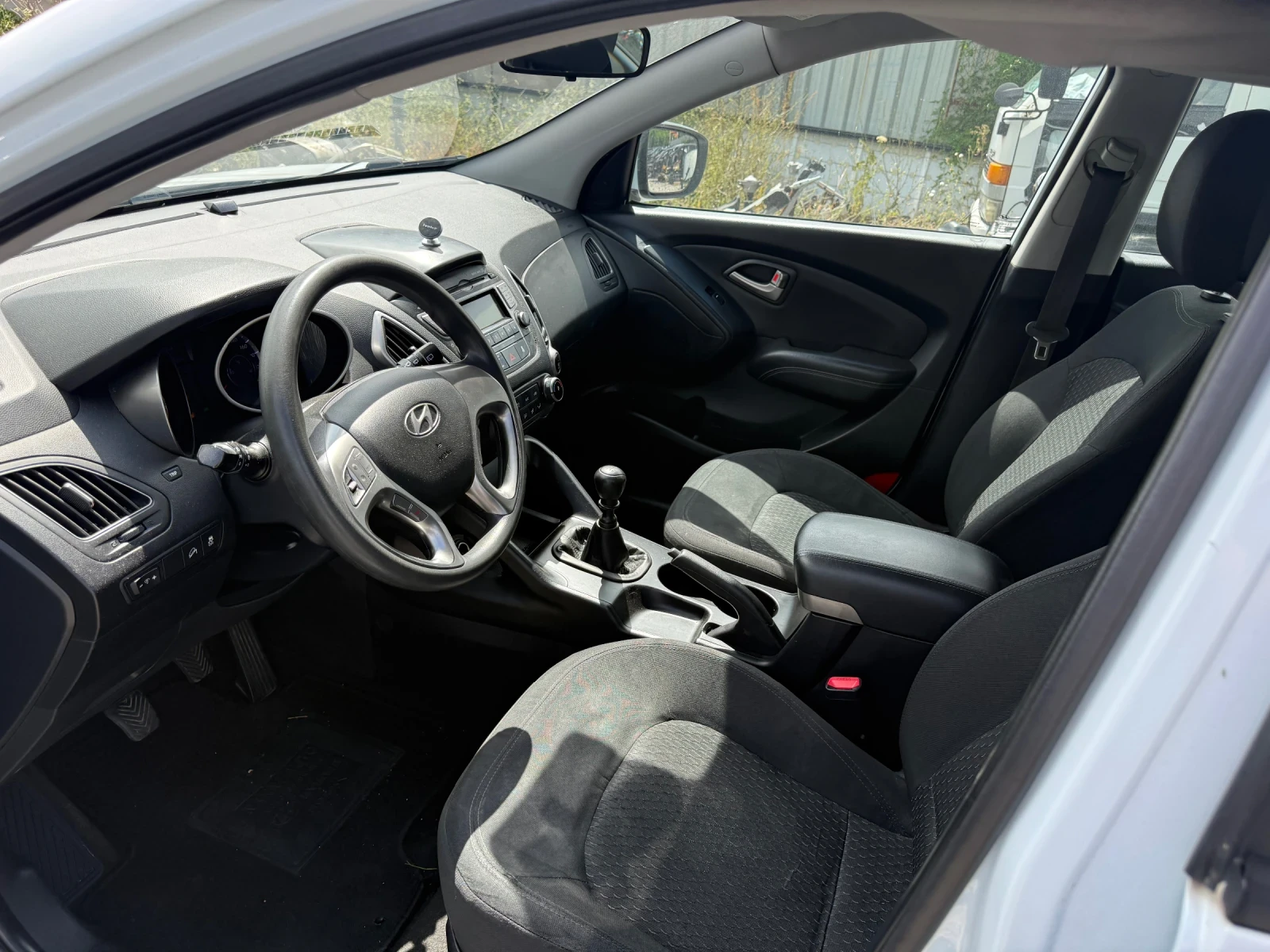 Hyundai IX35 1.7 crdi 116кс, снимка 6 - Автомобили и джипове - 55134396