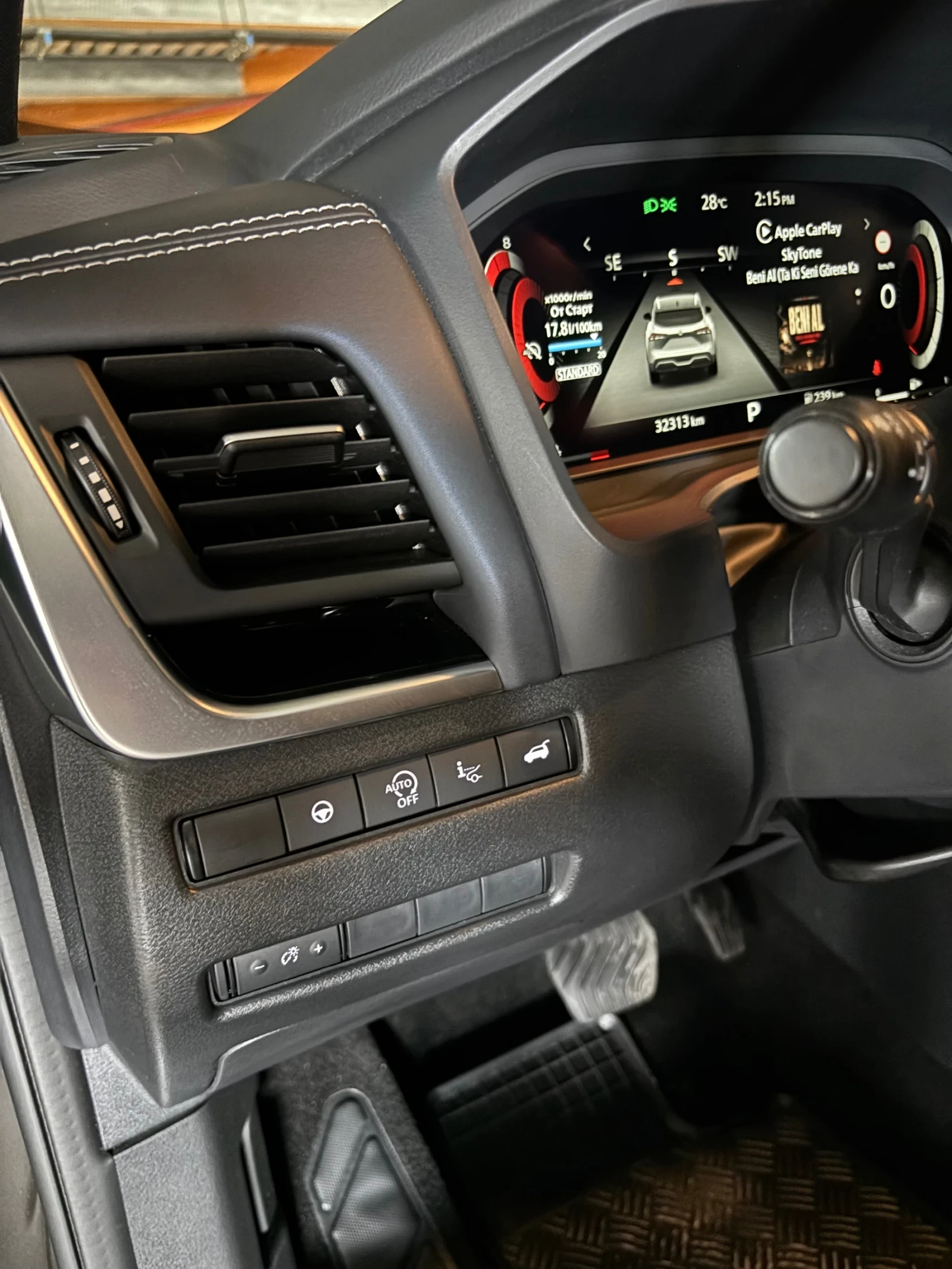 Nissan Qashqai Tekna+ | 360 камери| ProPilot| Headup| Масаж| Bose, снимка 15 - Автомобили и джипове - 55451958