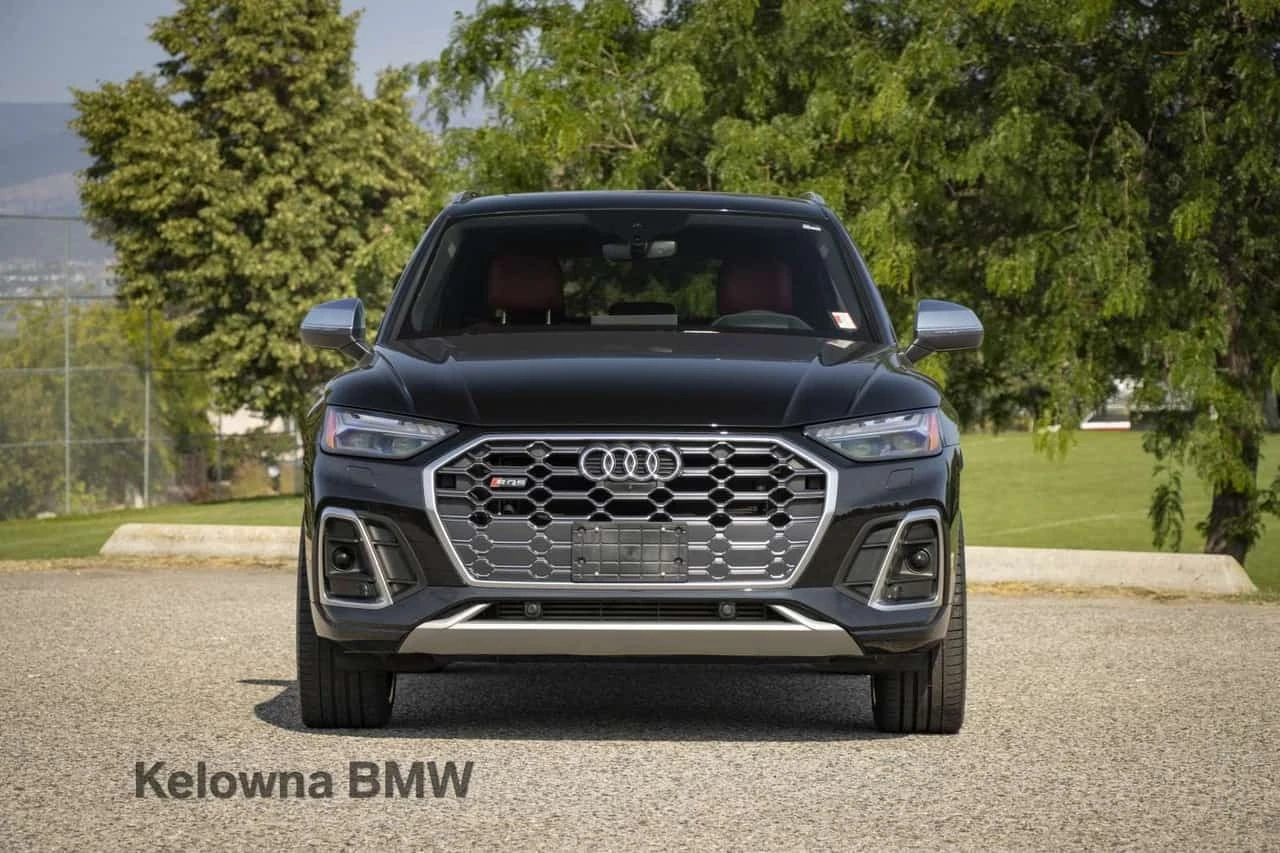 Audi SQ5 * Technik * Dynamic Package * Head Up , снимка 2 - Автомобили и джипове - 56411979