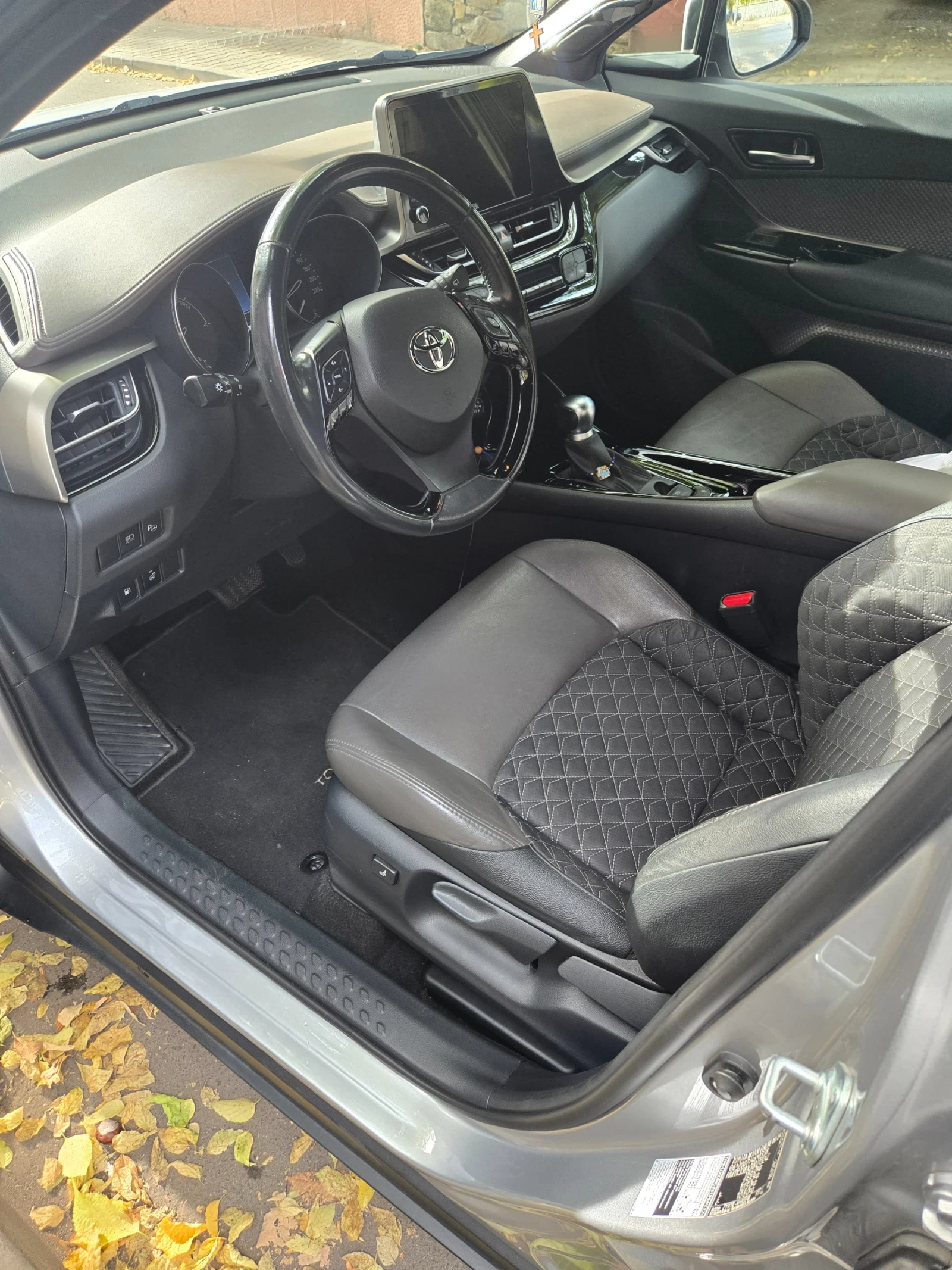 Toyota C-HR 1.8 Hybrid CLASSY | Mobile.bg � ����������� 6