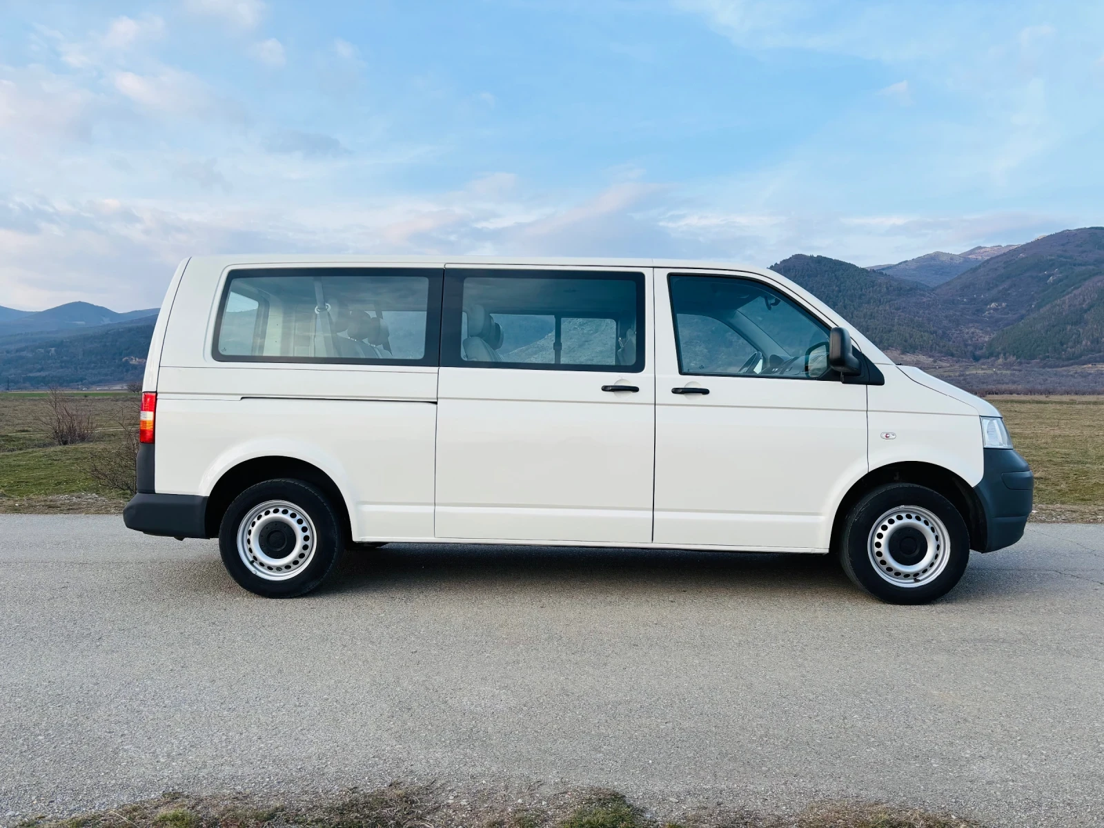 VW T5 1.9TDi-MAXI, снимка 2 - Бусове и автобуси - 53884906