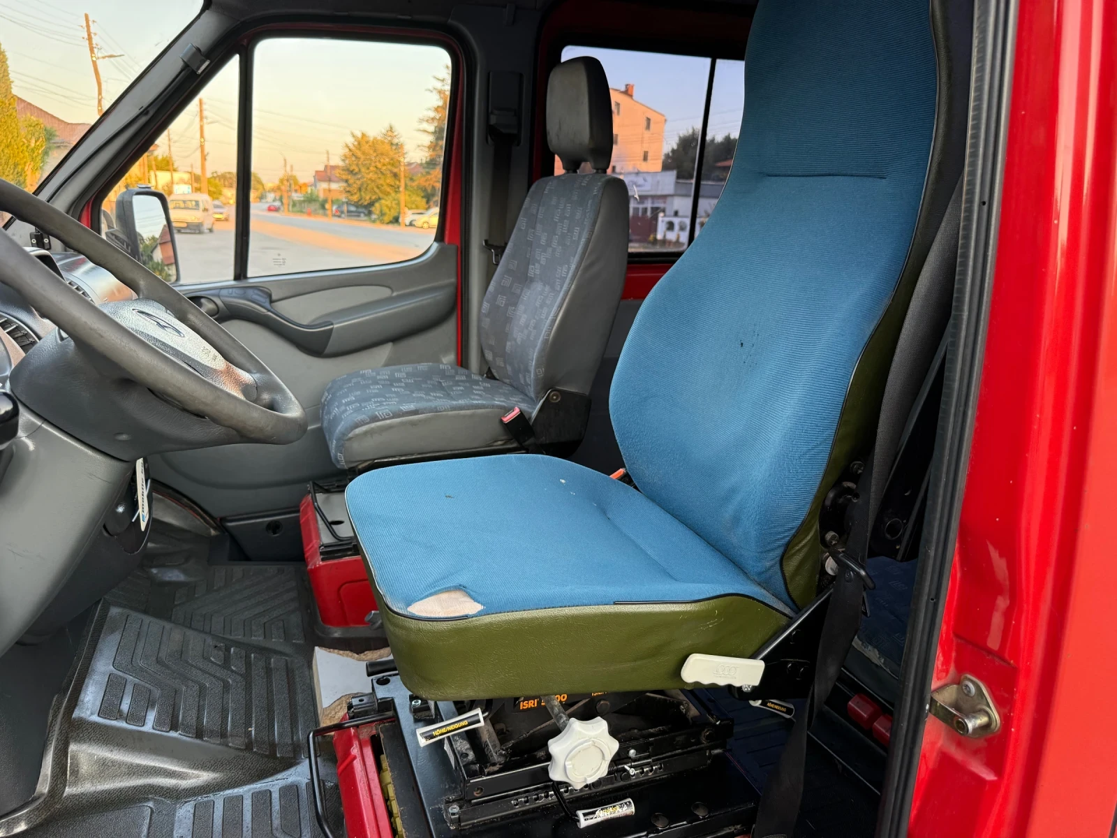 Mercedes-Benz Sprinter 313 313CDI ЛИЗИНГ КЛИМАТИК, снимка 9 - Бусове и автобуси - 55564236
