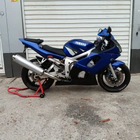     Yamaha YZF-R6 35kw . 2 