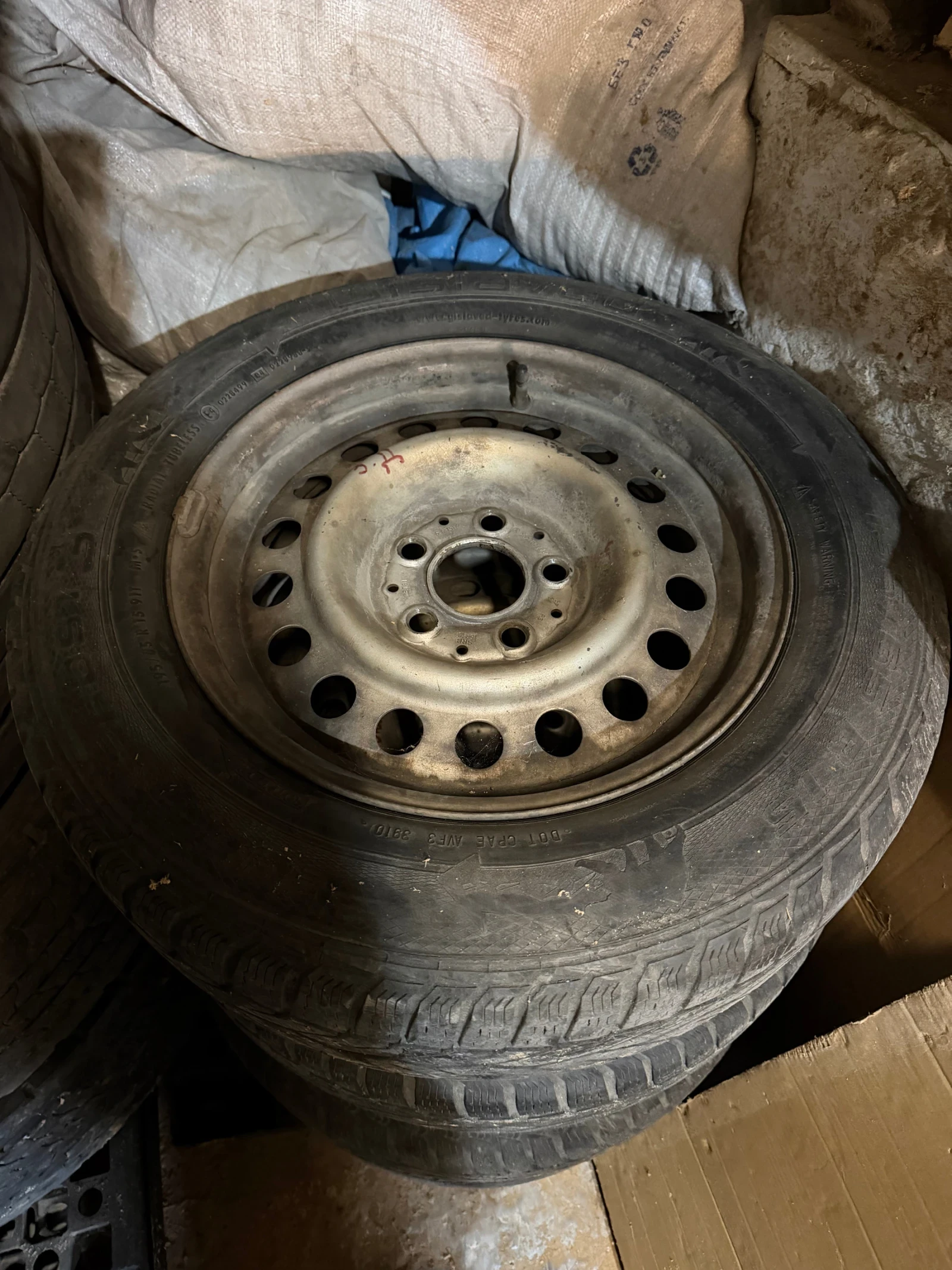 Гуми с джанти Fulda 195/65R15, снимка 4 - Гуми и джанти - 55125000
