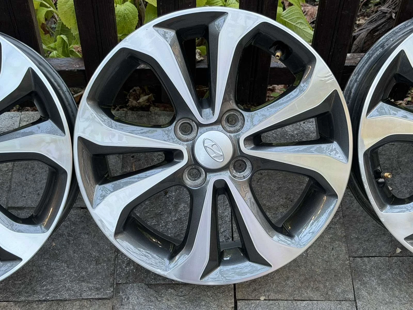 Джанти за Hyundai, снимка 6 - Гуми и джанти - 56047770