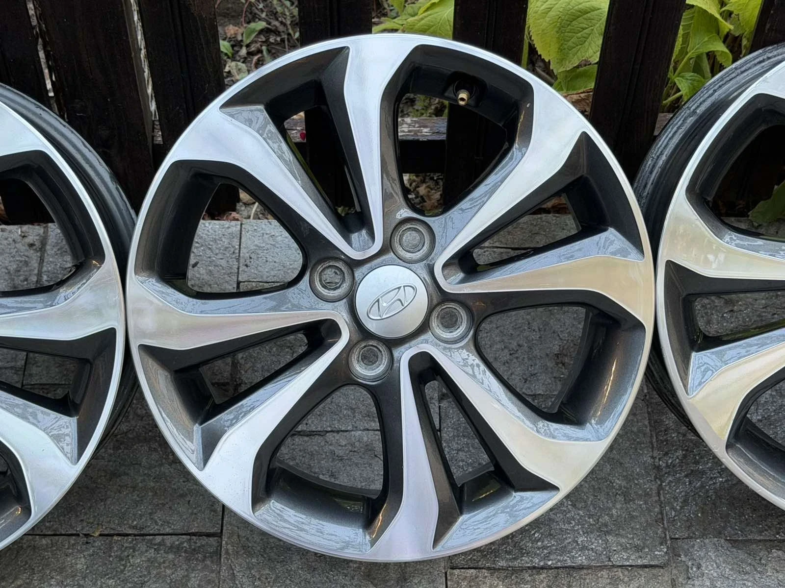 Джанти за Hyundai, снимка 7 - Гуми и джанти - 56047770