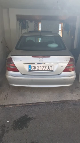 Mercedes-Benz E 270, снимка 2