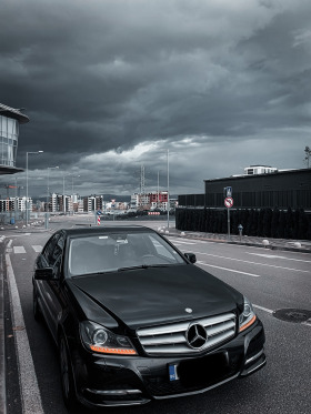 Обява за продажба на Mercedes-Benz C 220 Avantgarde ~23 000 лв. - изображение 1