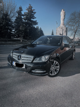 Mercedes-Benz C 220 Avantgarde, снимка 7 - Автомобили и джипове - 45508163