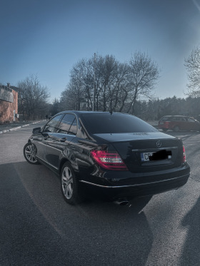 Mercedes-Benz C 220 Avantgarde, снимка 5 - Автомобили и джипове - 45508163
