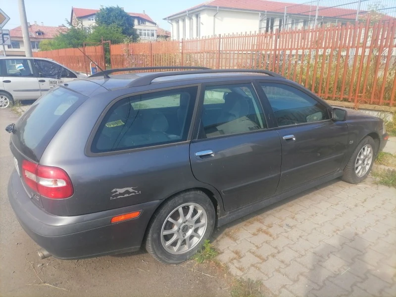 Volvo V40 Климатик, снимка 2 - Автомобили и джипове - 46192139