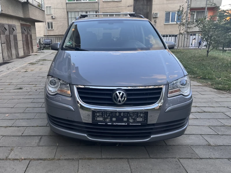 VW Touran 1.6i-102коня, снимка 3 - Автомобили и джипове - 47527975