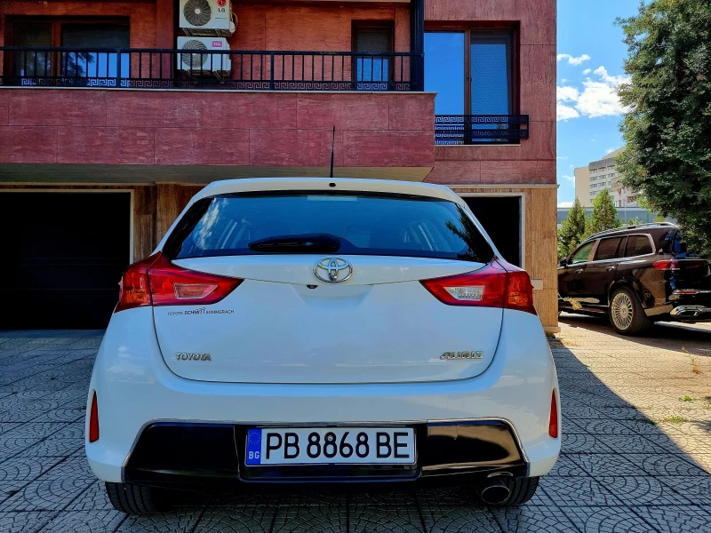 Toyota Auris * 1.6* 132PS* Multimedia* Kamera, снимка 7 - Автомобили и джипове - 47636097