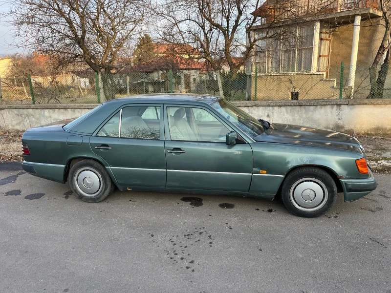 Mercedes-Benz E 200 124, снимка 3 - Автомобили и джипове - 48497440